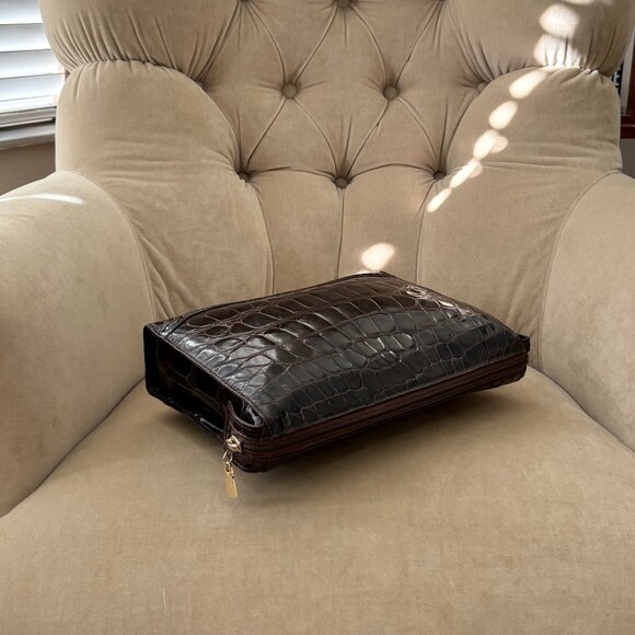 VTG Auth. DONNA ELISSA for HANDBAG GALLERY Genuine Crocodile Large Clutch - Picture 3 of 6